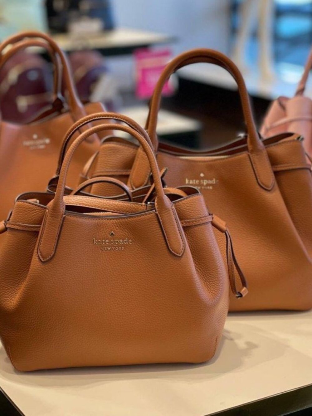 Nwt Authentic Kate Spade Dumplig bag large size Satchel, Crossbody, real leather